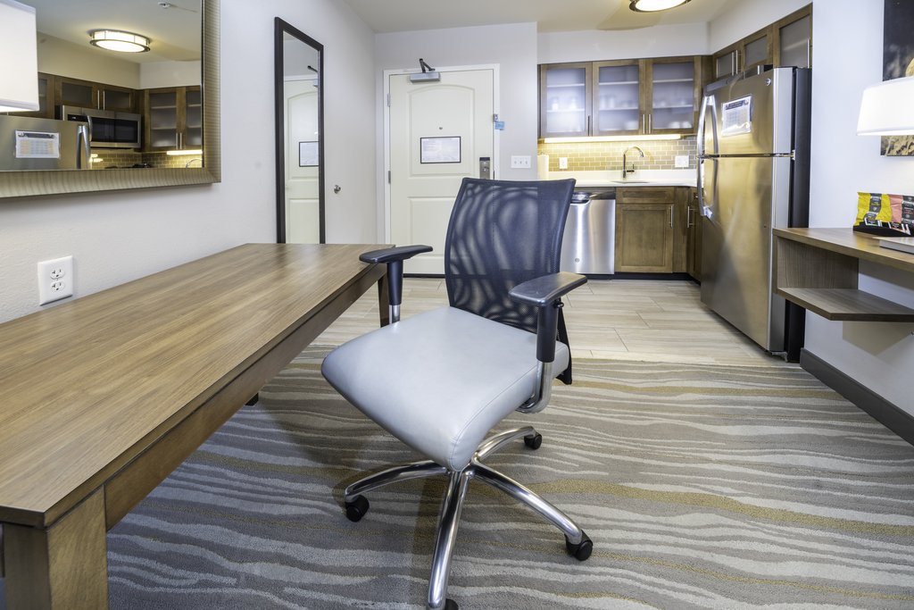 Staybridge Suites SUMMERVILLE - Tap to explore photos