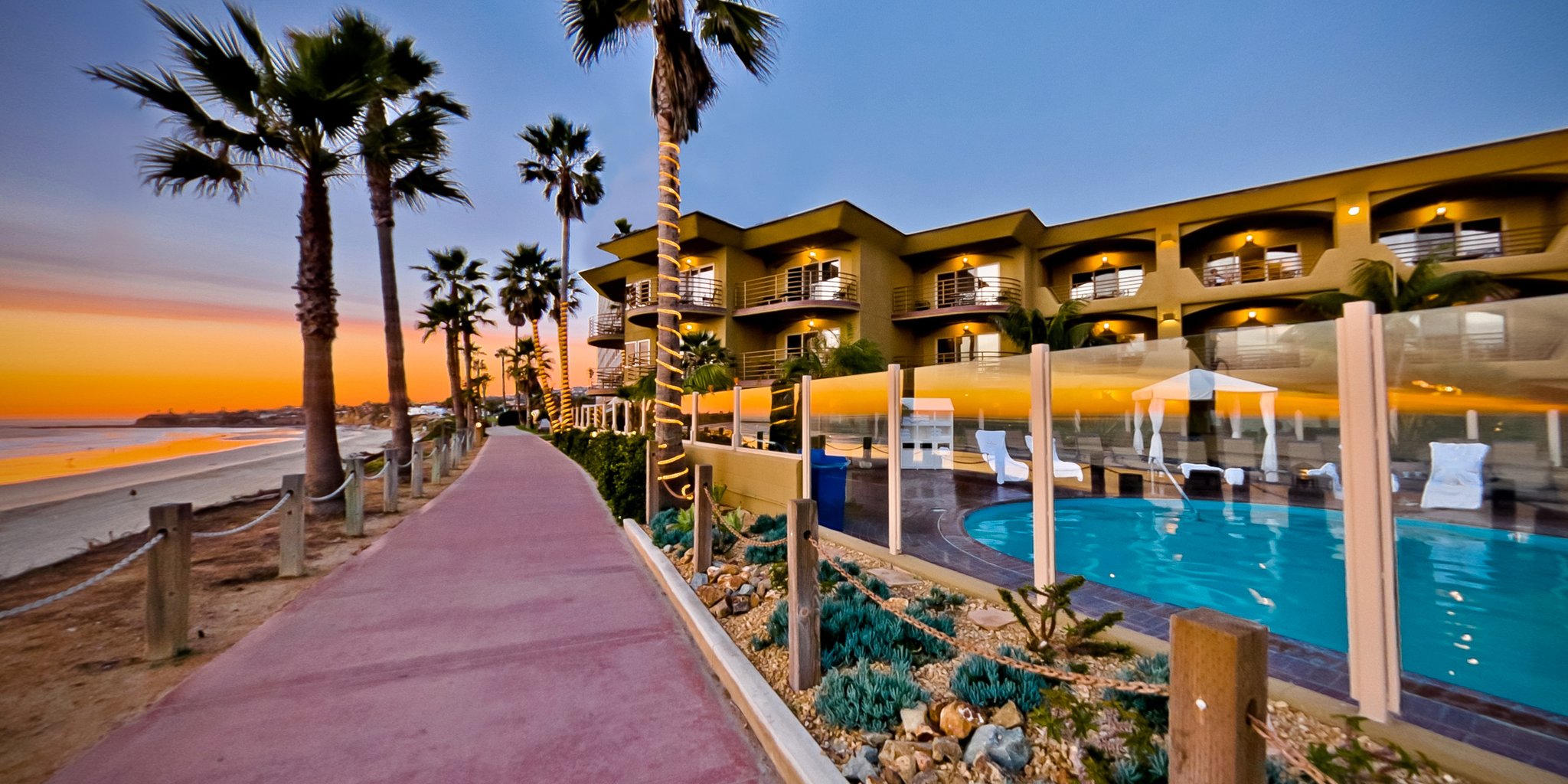 Pacific Terrace Hotel