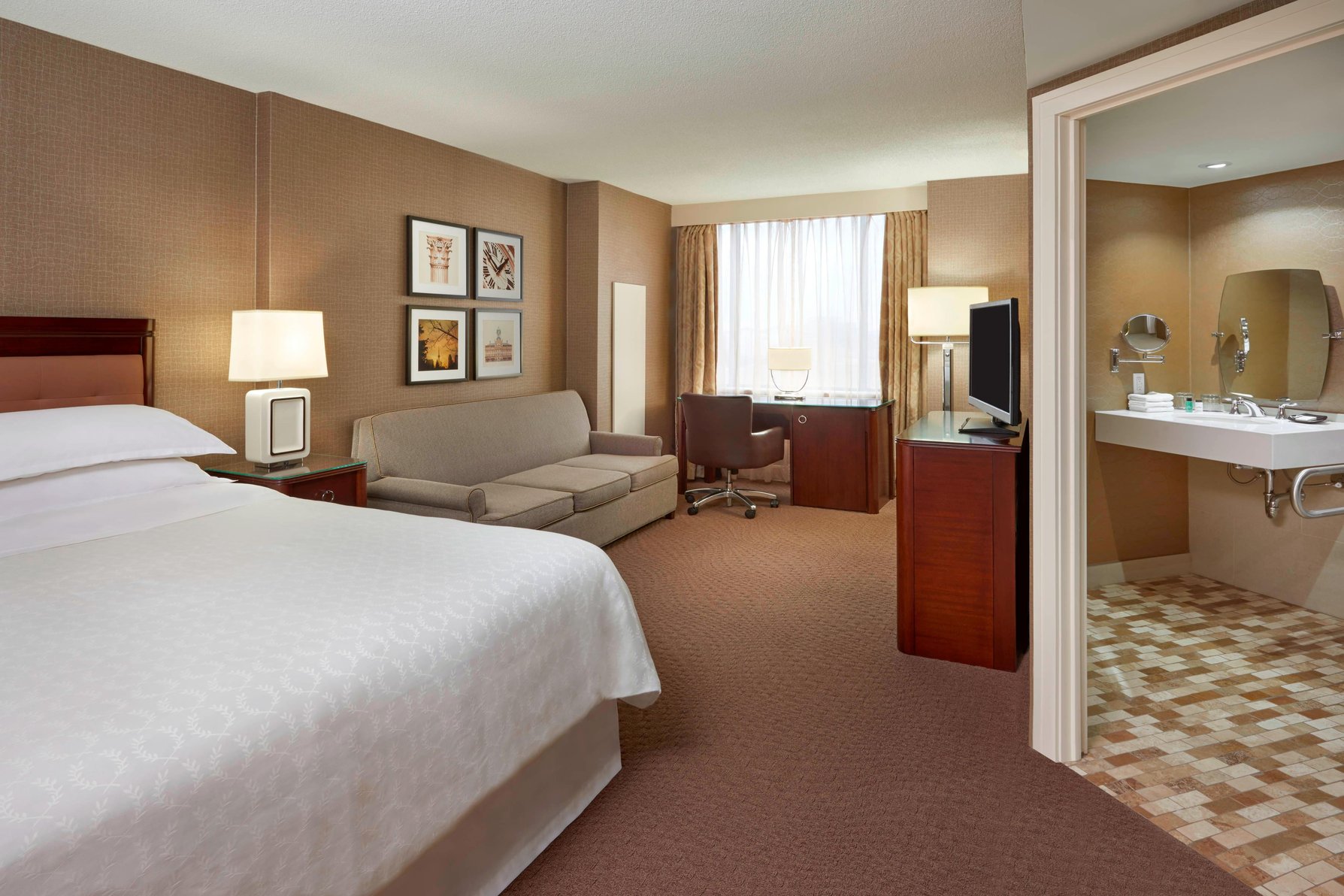 Sheraton Parkway Toronto North Hotel & Suites - Tap to explore photos