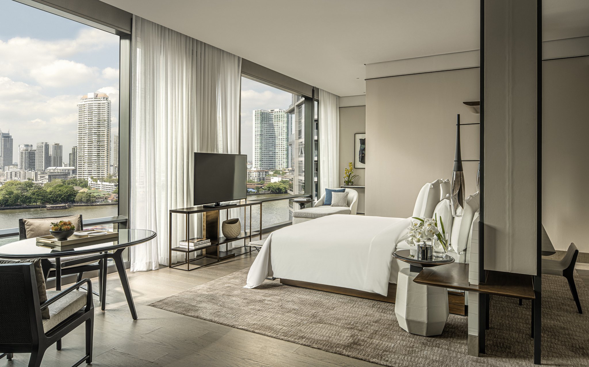 Four Seasons Hotel Bangkok