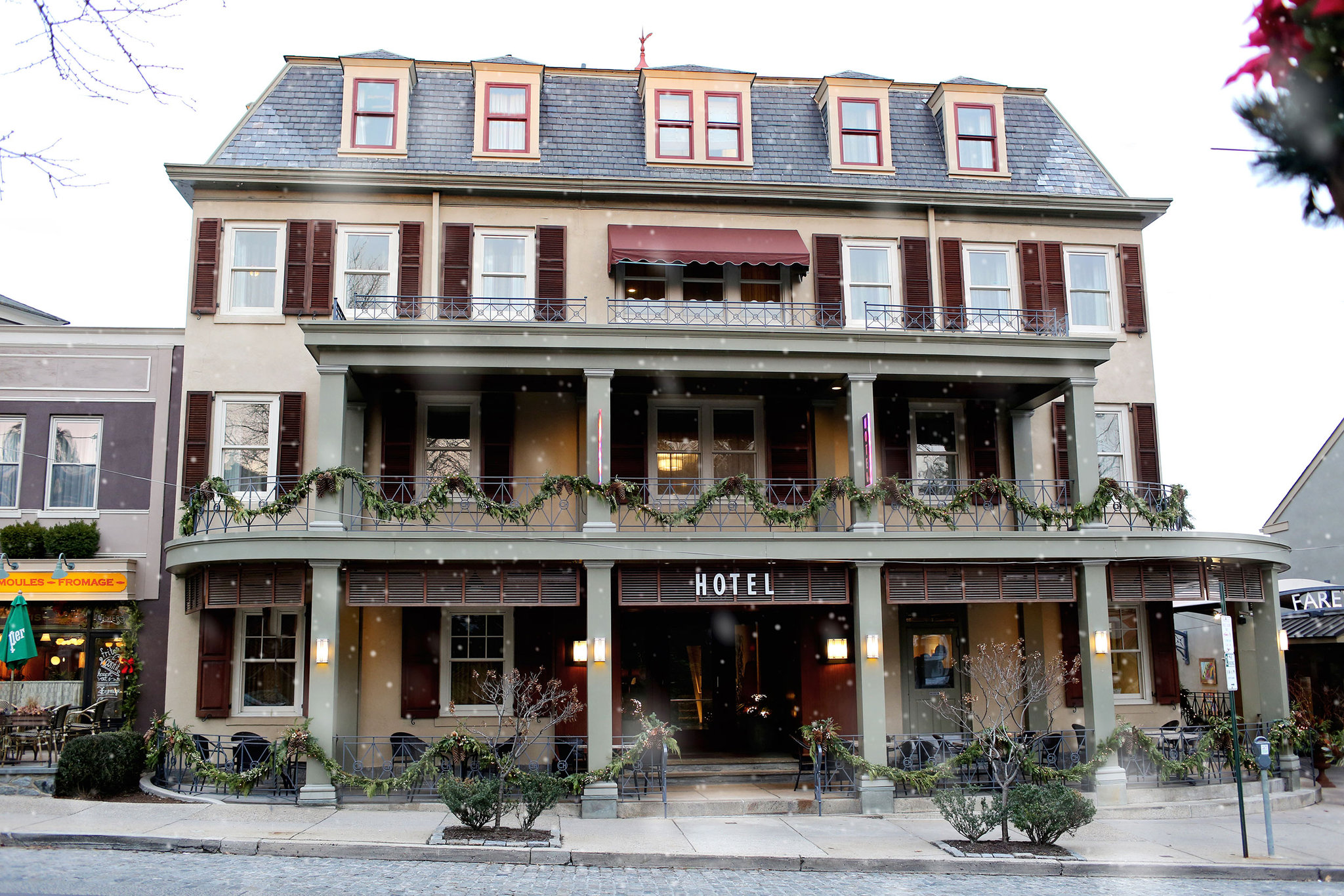 Chestnut Hill Hotel