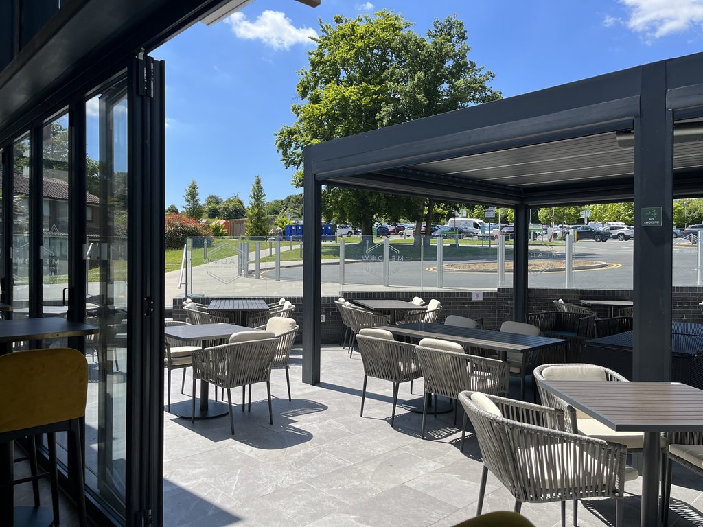 Holiday Inn London Gatwick - Worth - Tap to explore photos