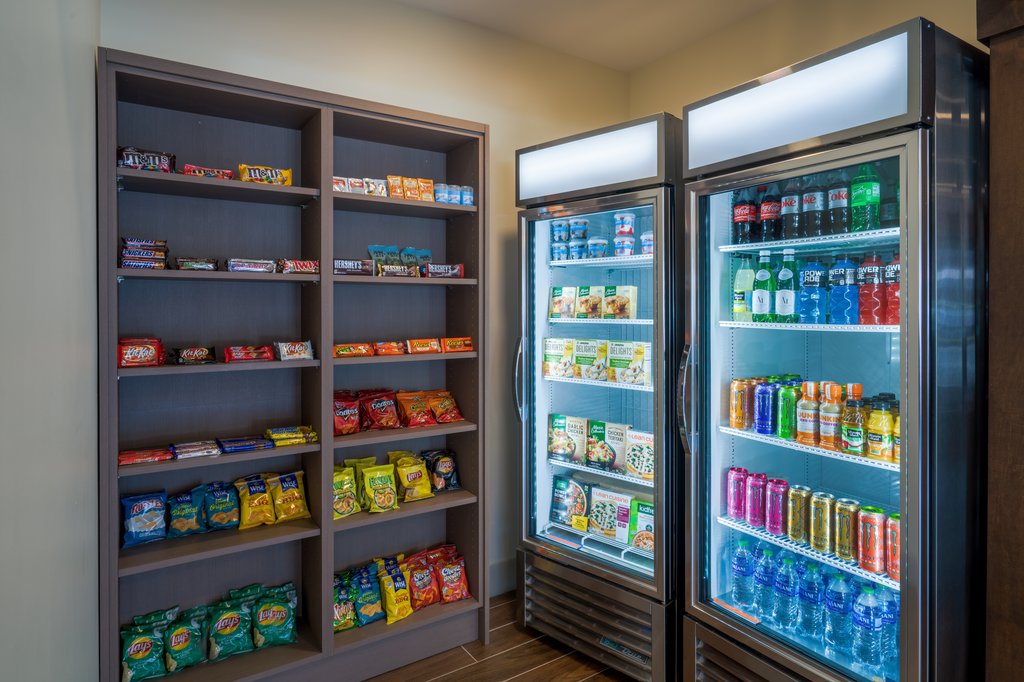 Holiday Inn Express & Suites DAHLONEGA - UNIVERSITY AREA - Tap to explore photos