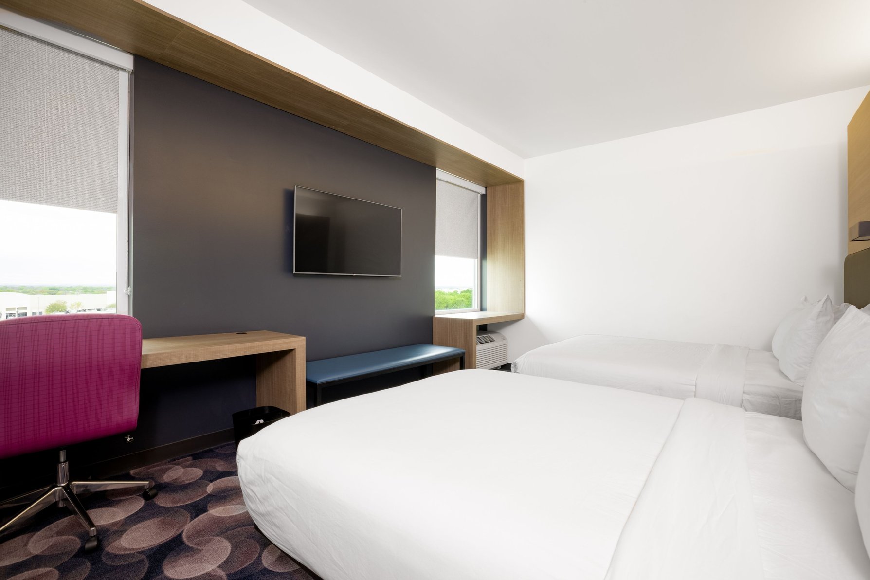 Aloft Austin Airport by Marriott - Tap to explore photos