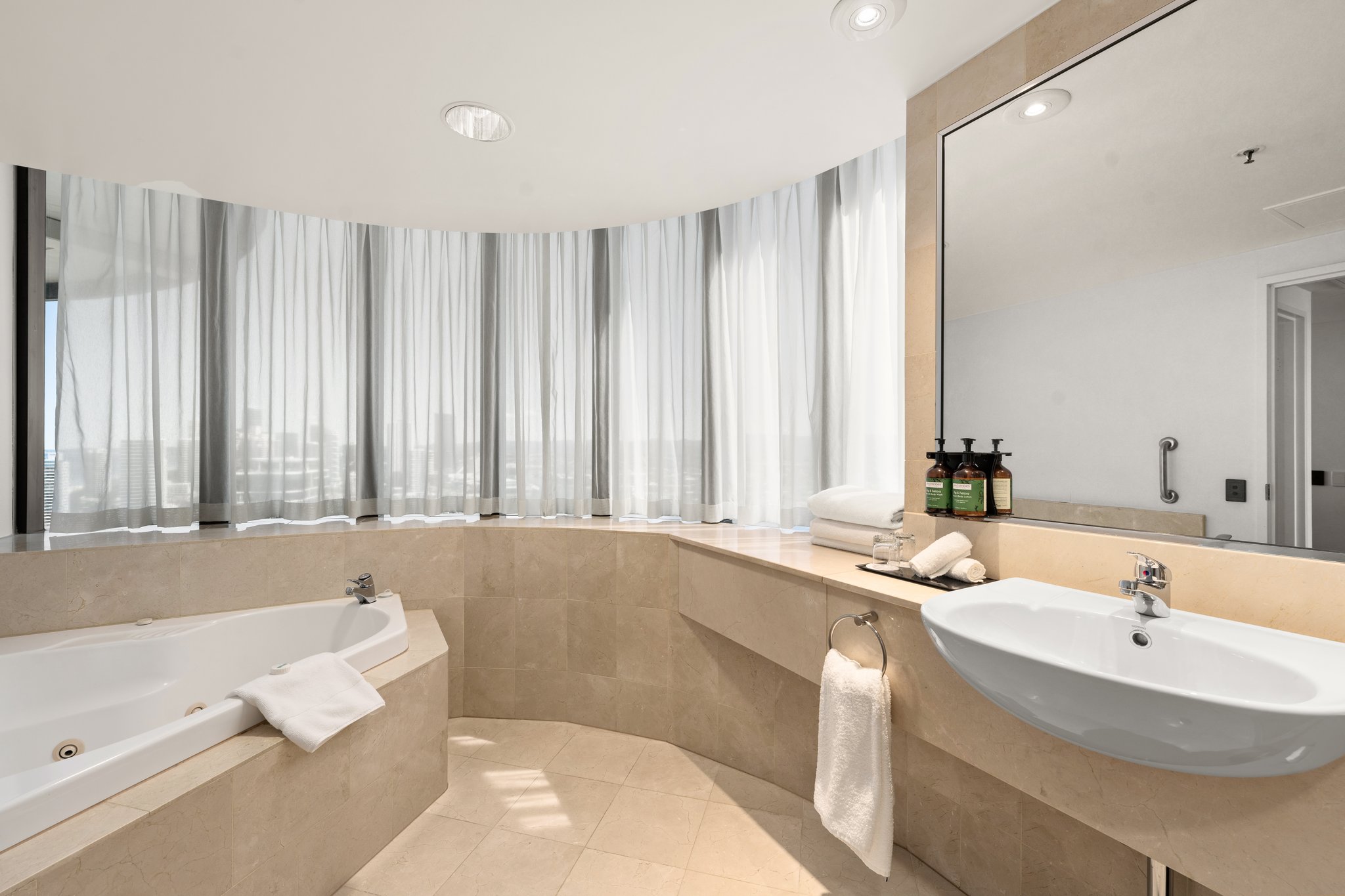 Crowne Plaza Surfers Paradise