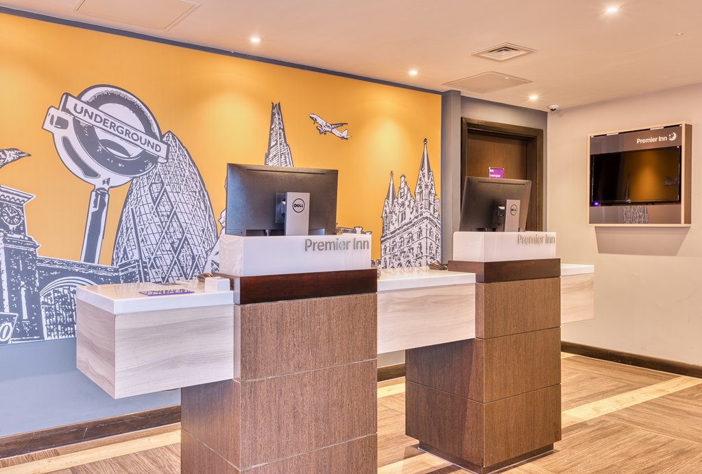 Premier Inn Milton Keynes Central (Avebury Boulevard) - Tap to explore photos