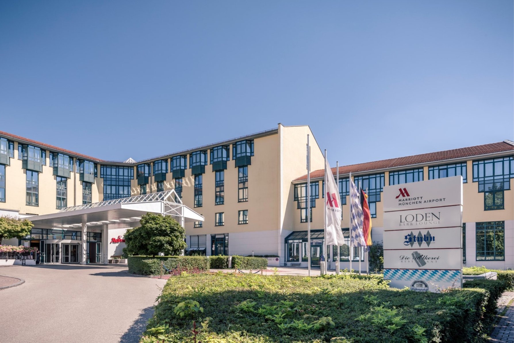 Munich Airport Marriott Hotel - Tap to explore photos