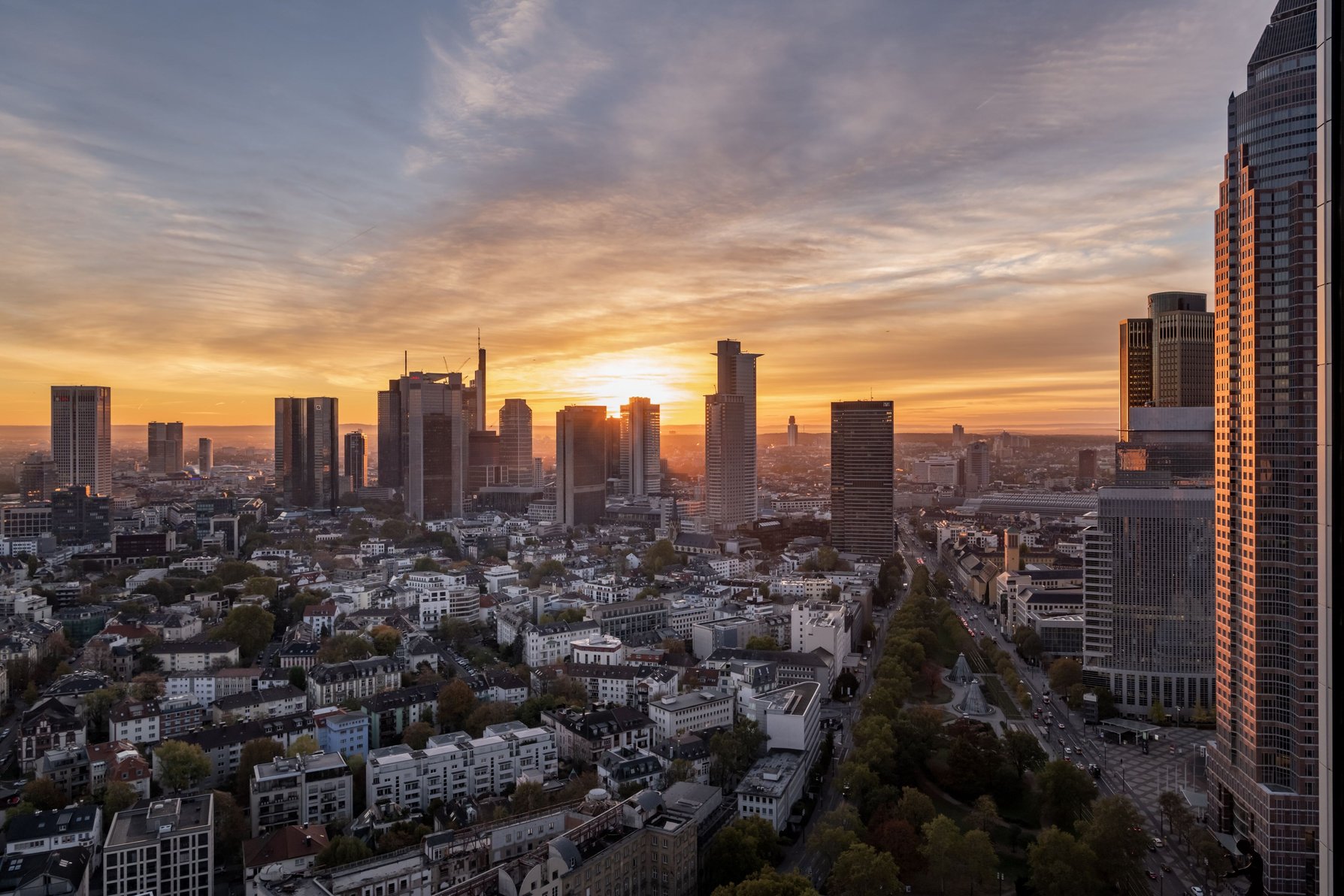 Frankfurt Marriott Hotel - Tap to explore photos