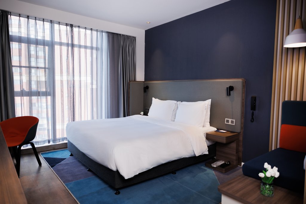 Holiday Inn Express PENGZHOU DOWNTOWN - Tap to explore photos