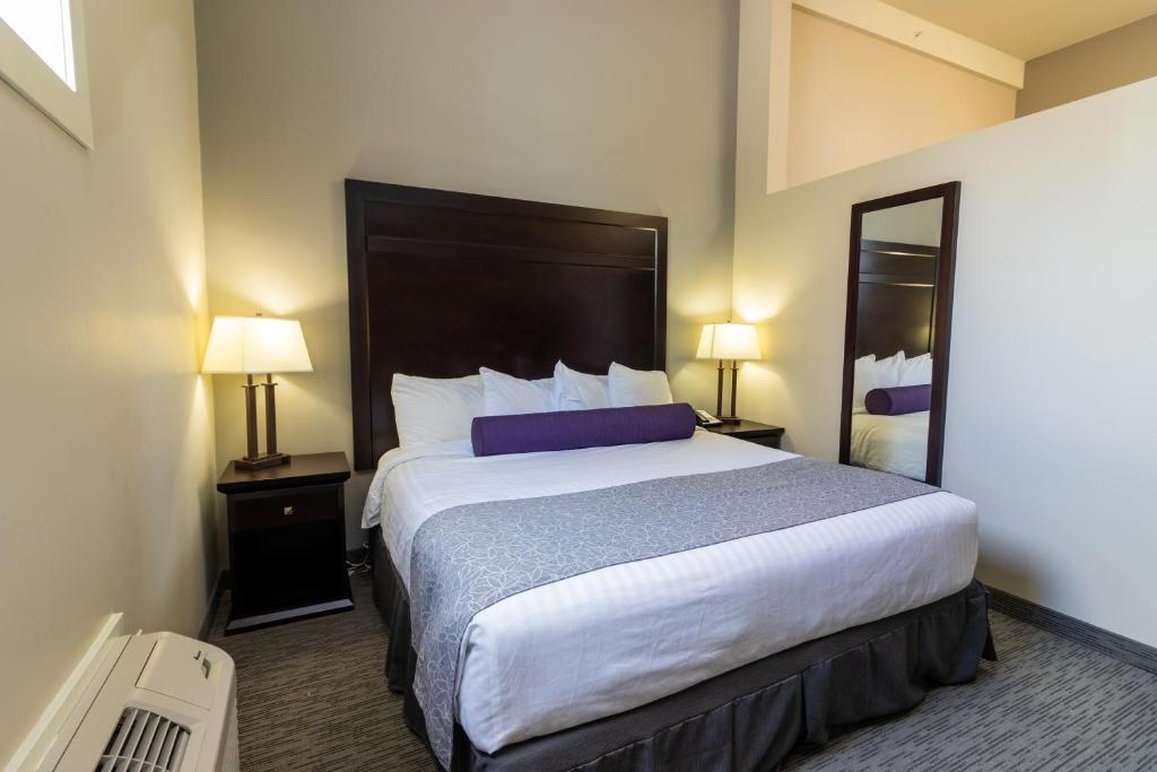The Kanata Blairmore Hotel