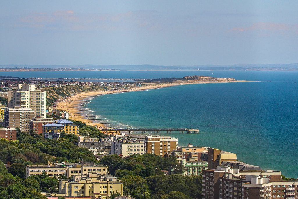 Premier Inn Bournemouth East Cliff - Tap to explore photos