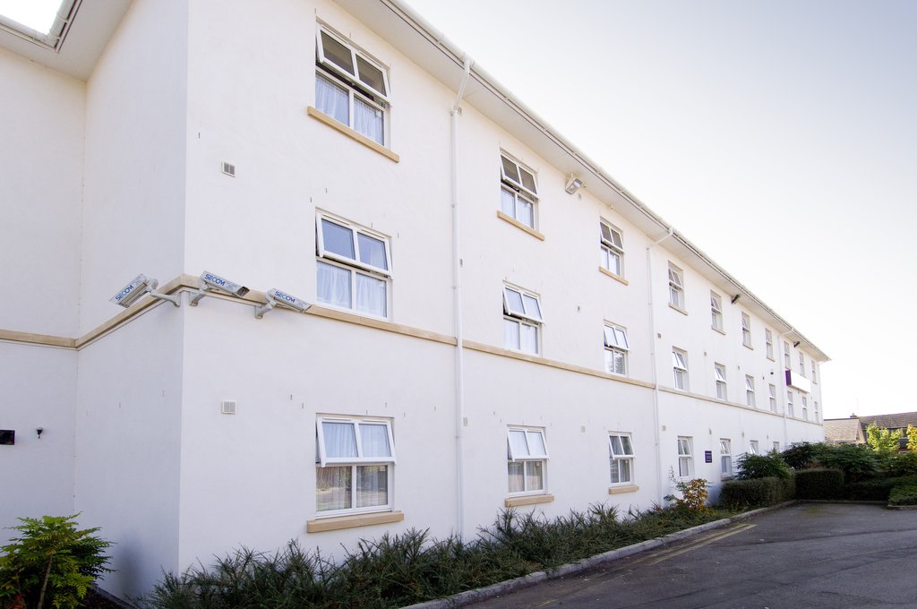 Premier Inn Cheltenham Central (West/A40)