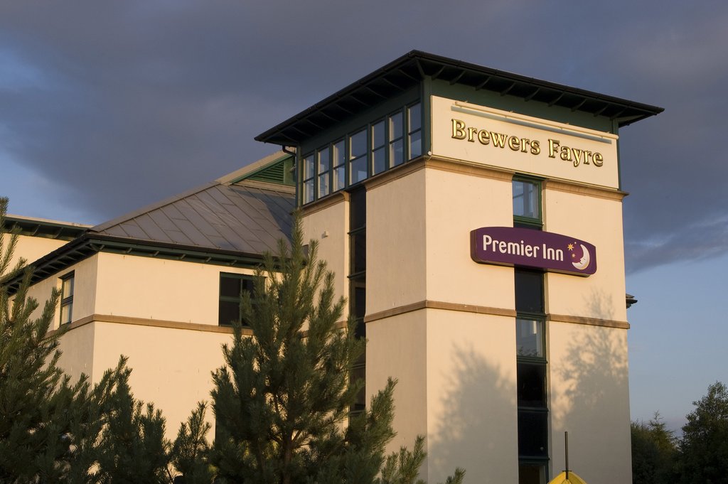 Premier Inn Edinburgh (South Queensferry) - Tap to explore photos