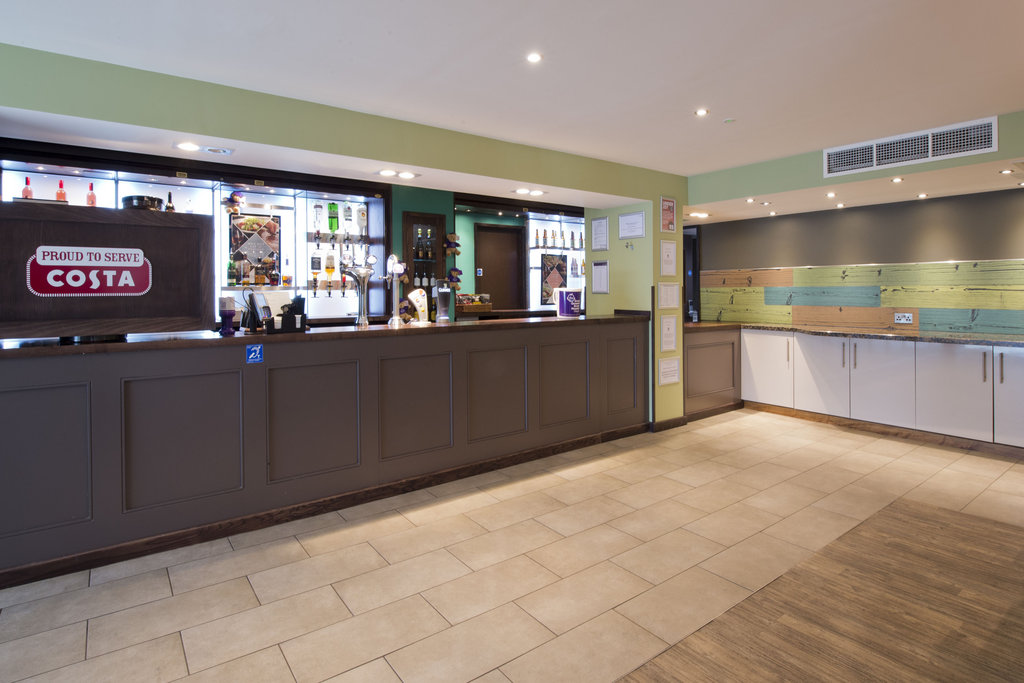 Premier Inn Edinburgh Cc York Place/St James Quarter - Tap to explore photos
