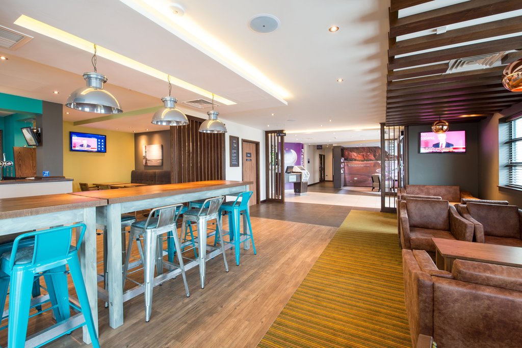 Premier Inn Exmouth Seafront - Tap to explore photos