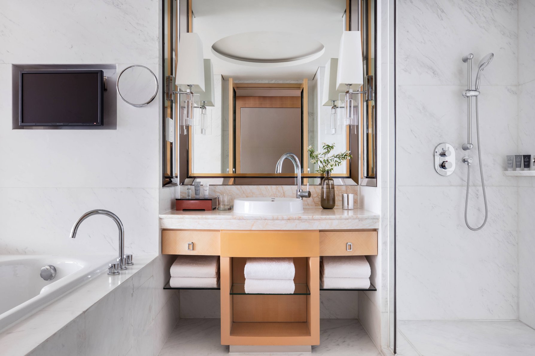JW Marriott Hotel Beijing - Tap to explore photos