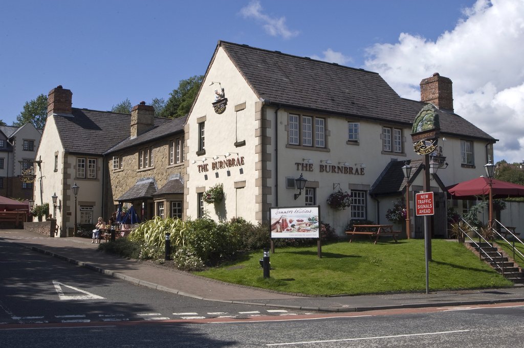Premier Inn Glasgow (Bearsden) - Tap to explore photos