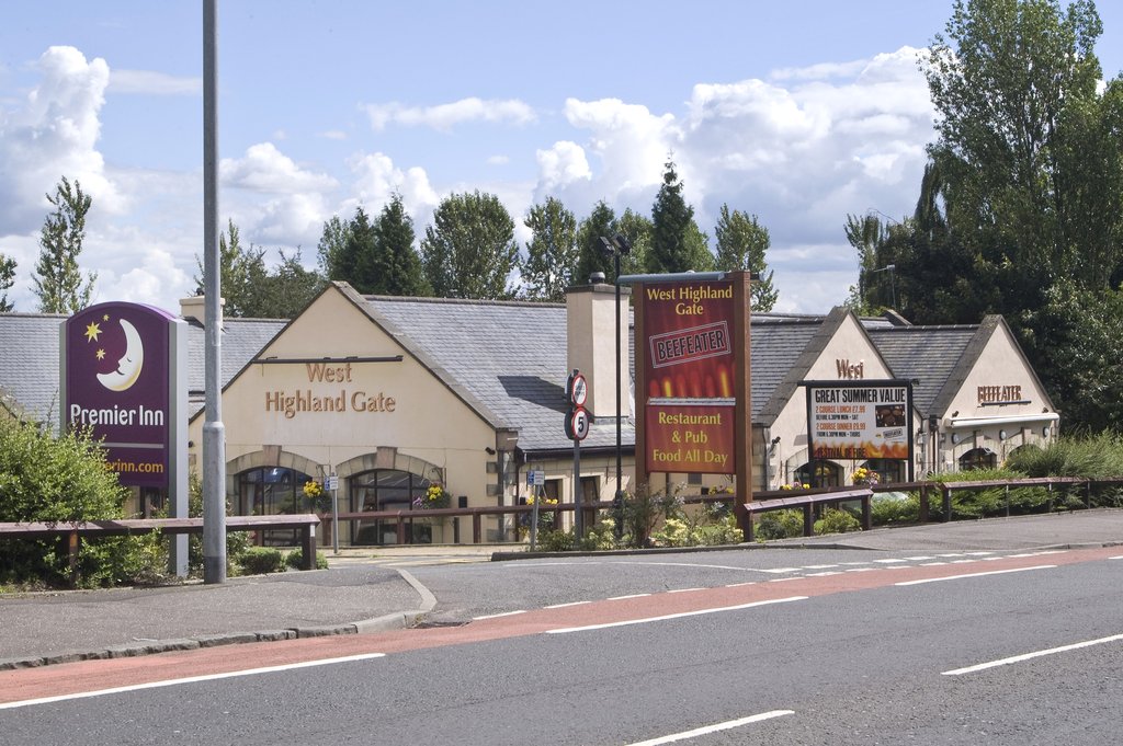 Premier Inn Glasgow (Milngavie) - Tap to explore photos