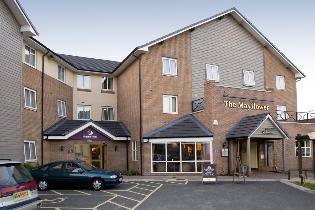 Premier Inn Harwich - Tap to explore photos