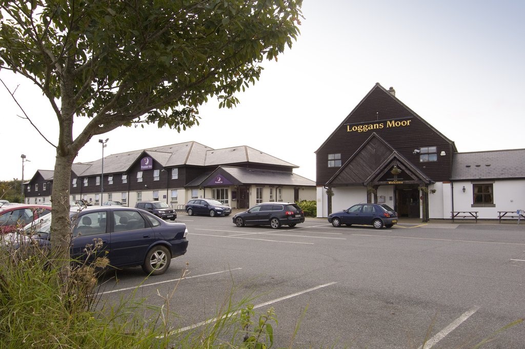 Premier Inn Hayle - Tap to explore photos