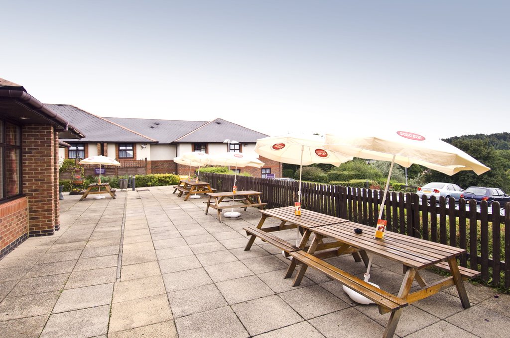 Premier Inn High Wycombe / Beaconsfield - Tap to explore photos