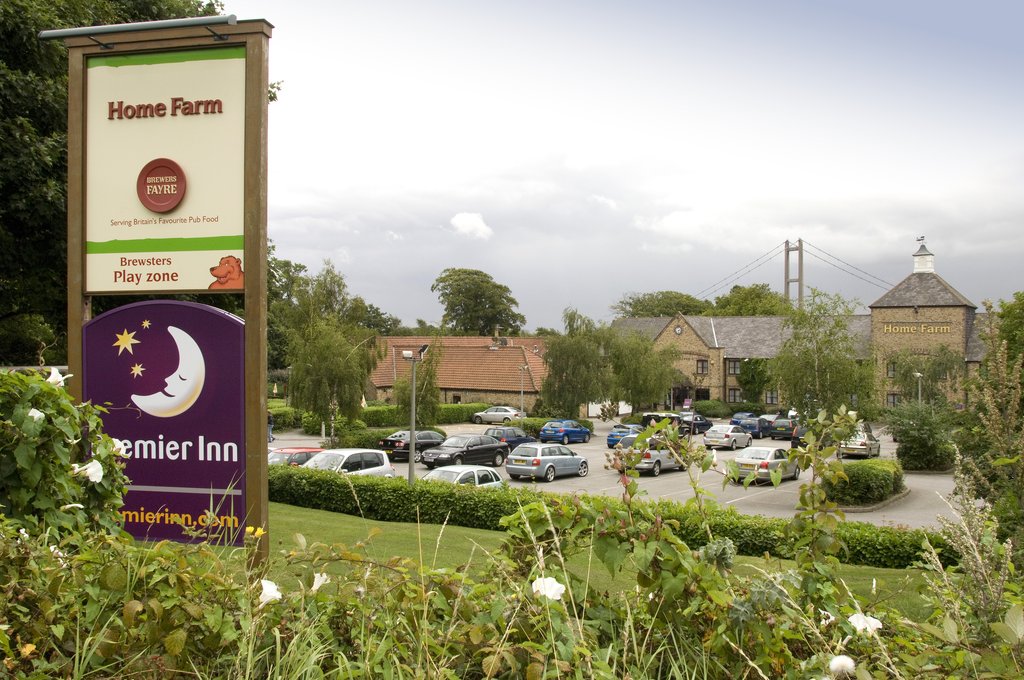 Premier Inn Hull West - Tap to explore photos
