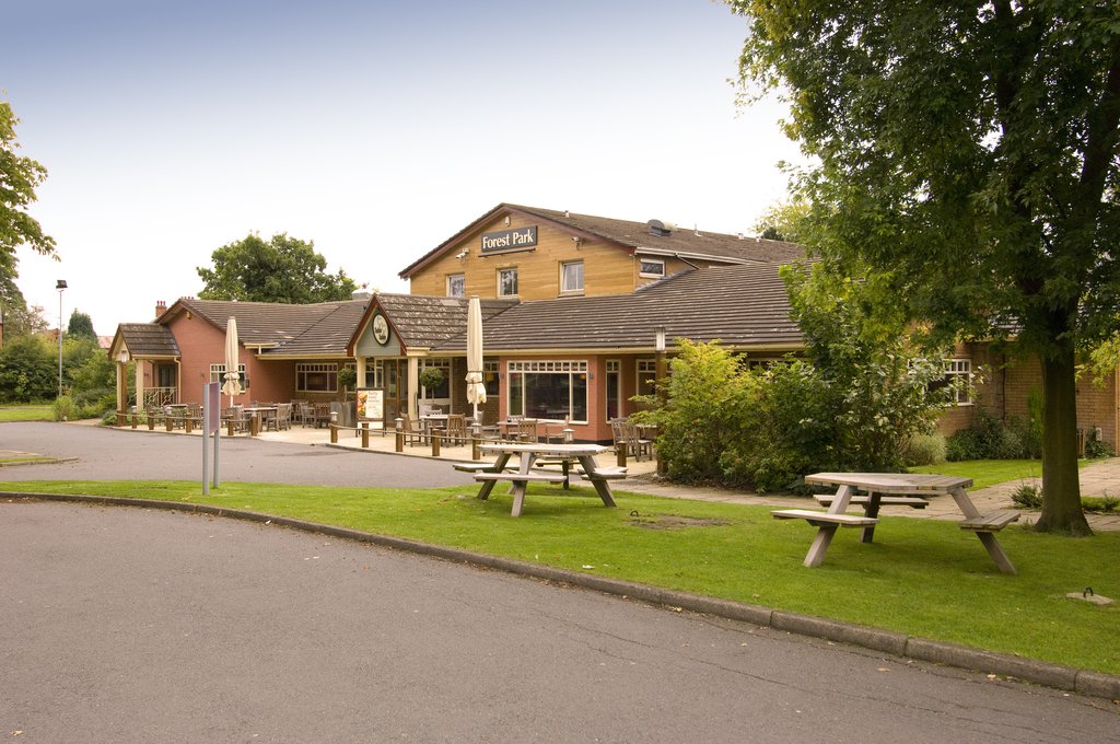 Premier Inn Leicester (Forest East) - Tap to explore photos
