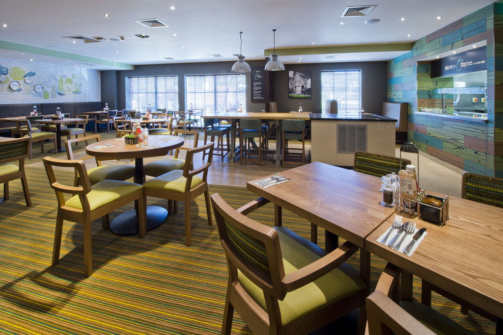 Premier Inn Lewes Town Centre - Tap to explore photos