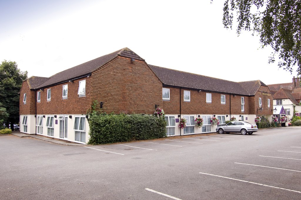 Premier Inn Maidstone - A26/Wateringbury - Tap to explore photos