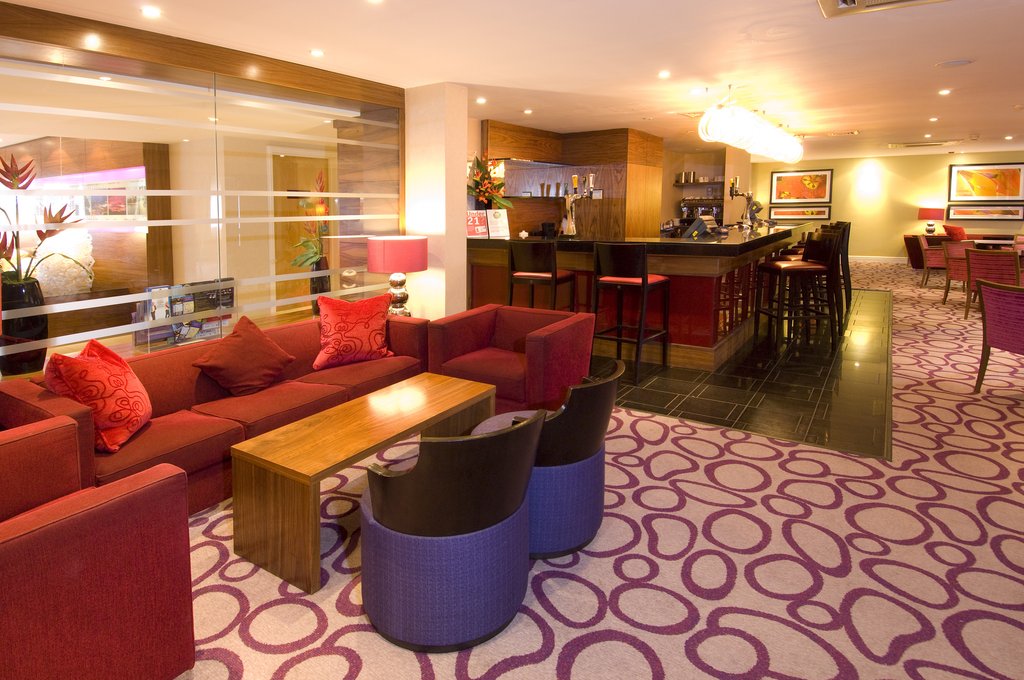 Premier Inn Manchester Old Trafford - Tap to explore photos