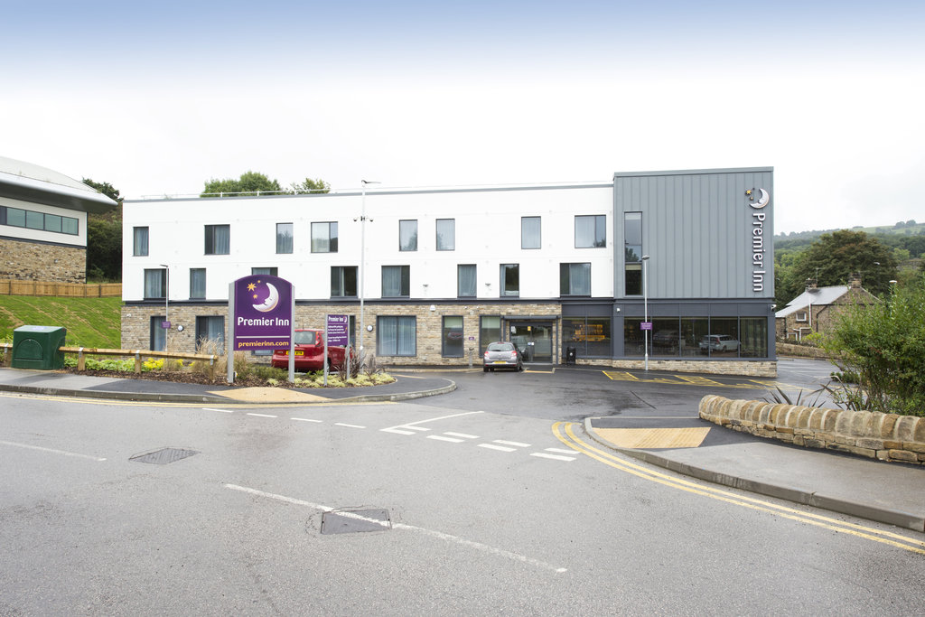 Premier Inn Matlock - Tap to explore photos