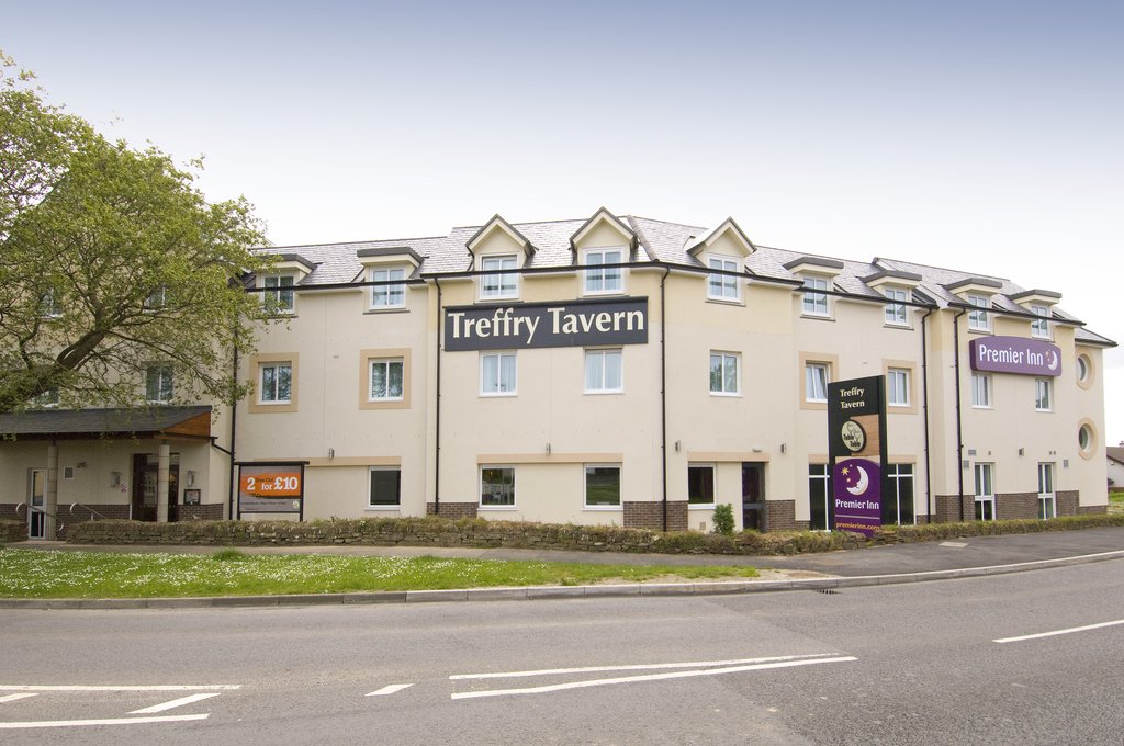 Premier Inn Newquay (Quintrell Downs) - Tap to explore photos
