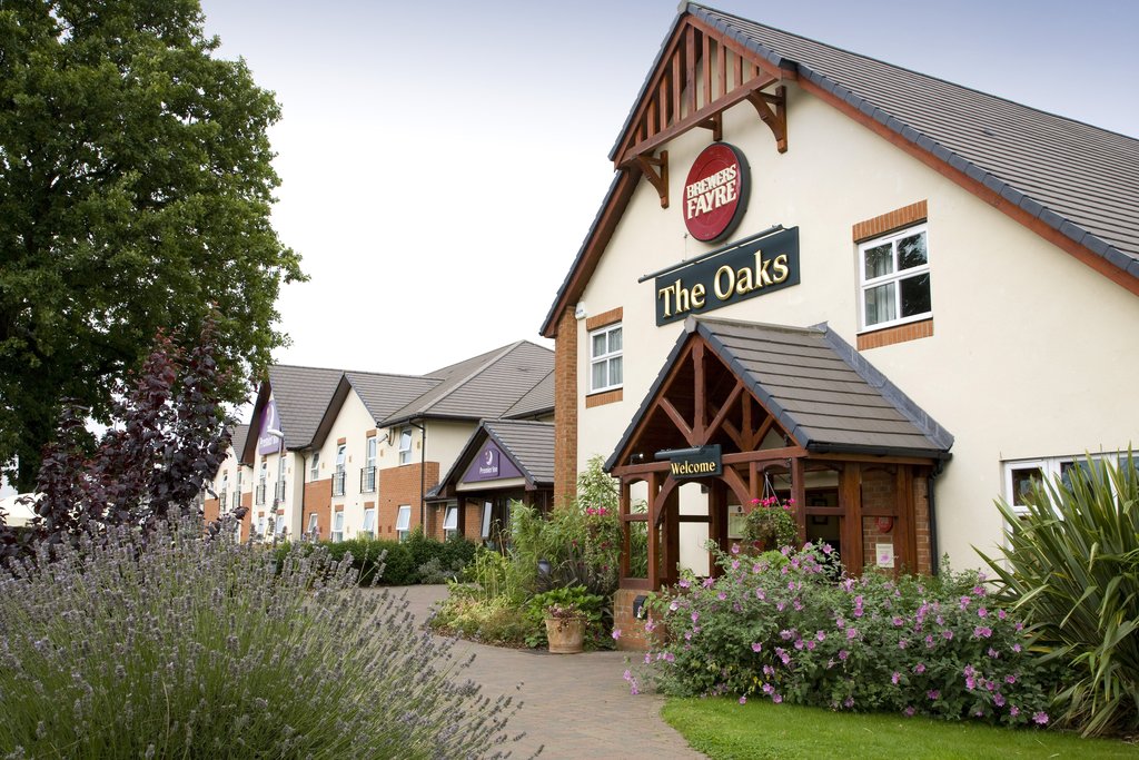 Premier Inn Norwich Airport - Tap to explore photos