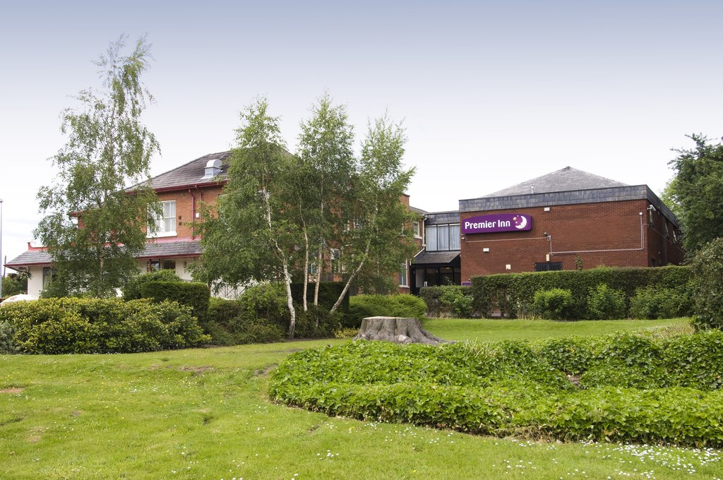 Premier Inn Northwich South - Tap to explore photos