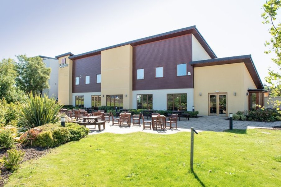 Premier Inn Paignton South - Brixham Road - Tap to explore photos
