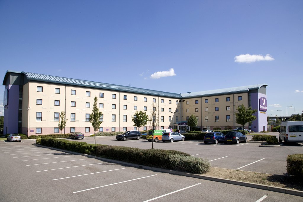 Premier Inn Thurrock West - Tap to explore photos