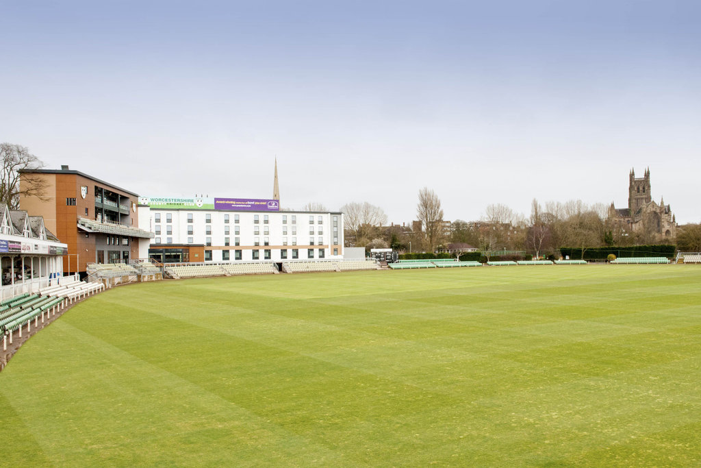 Premier Inn Worcester City Centre - Tap to explore photos