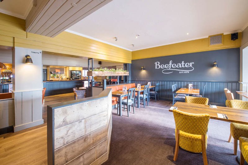 Premier Inn Rotherham East - M18/M1 - Tap to explore photos