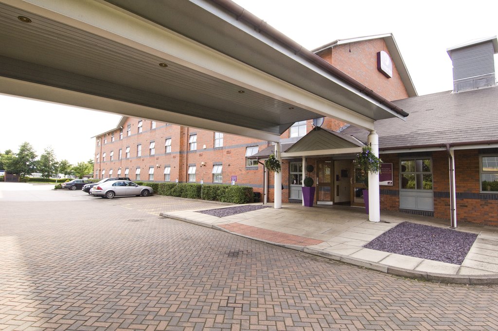 Premier Inn Sheffield (Arena) - Tap to explore photos