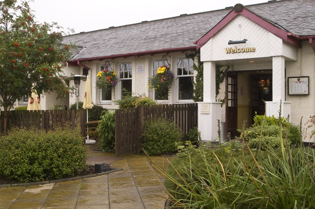 Premier Inn Stirling South - Tap to explore photos
