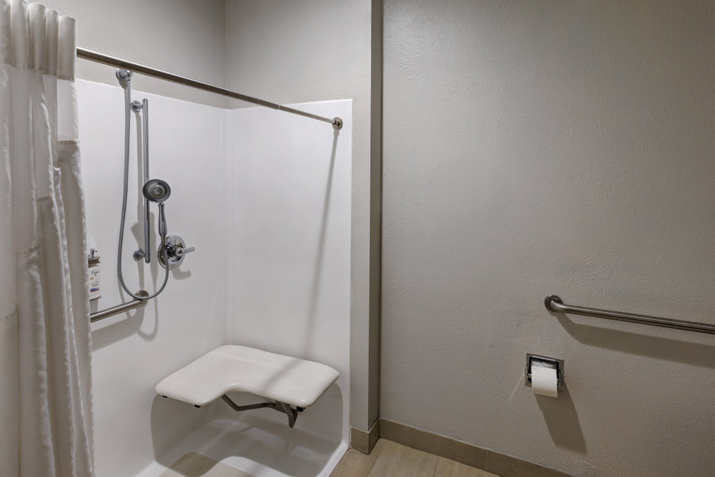 Holiday Inn Express Hotel & Suites Shelbyville Indianapolis - Tap to explore photos