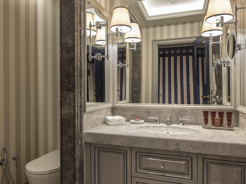 Delta Victoria Ocean Pointe Resort and Spa Delta Victoria Ocean Pointe Resort and Spa