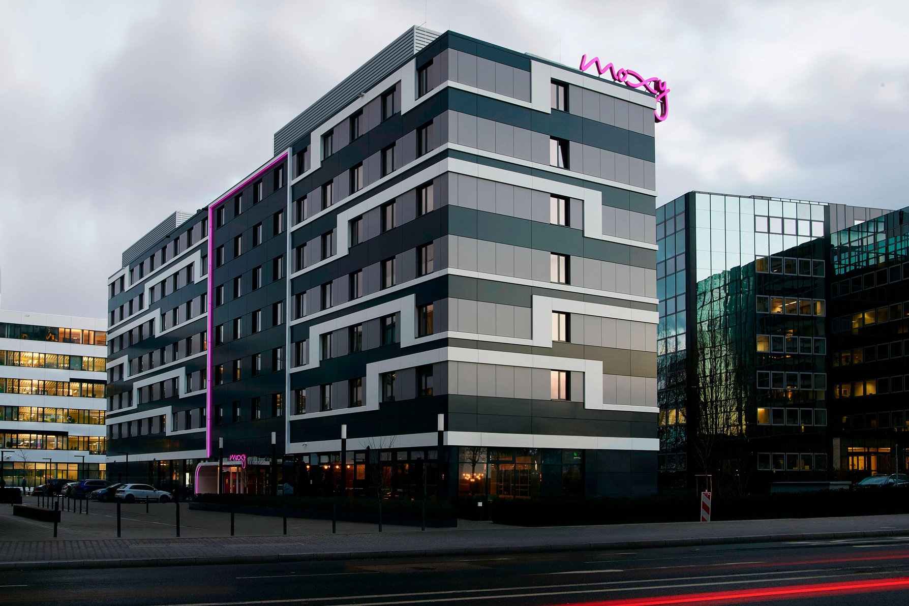MOXY Frankfurt Eschborn by Marriott