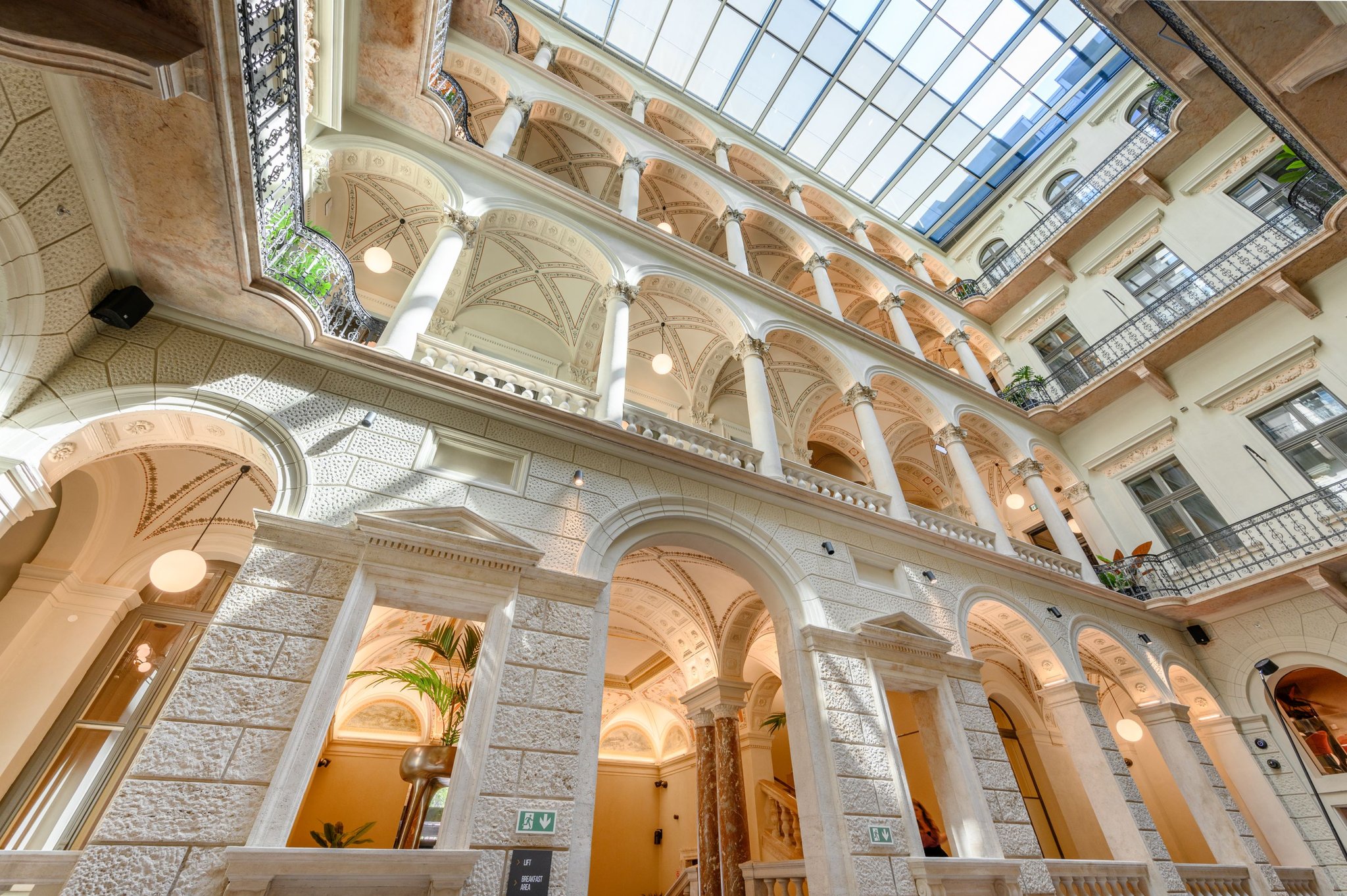 Hotel Oktogon Haggenmacher by Continental Group
