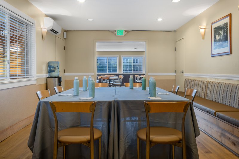 Howard Johnson Inn North Bay Howard Johnson Inn North Bay