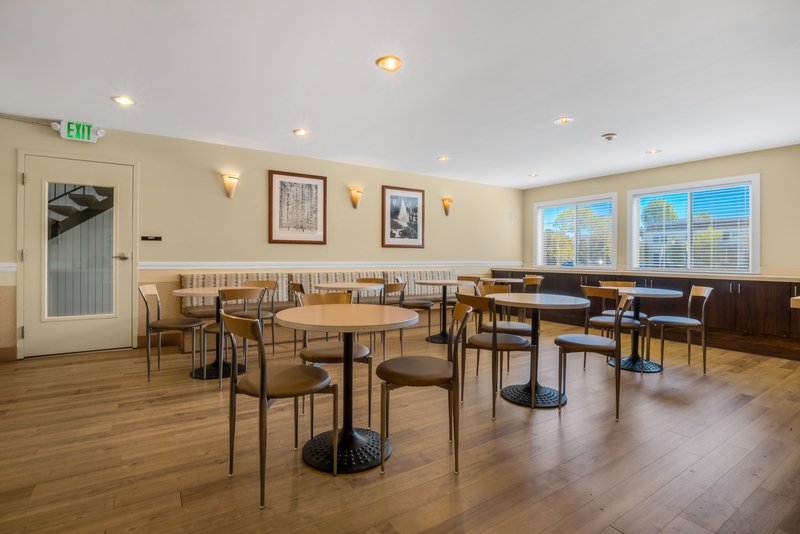 Howard Johnson Inn North Bay Howard Johnson Inn North Bay