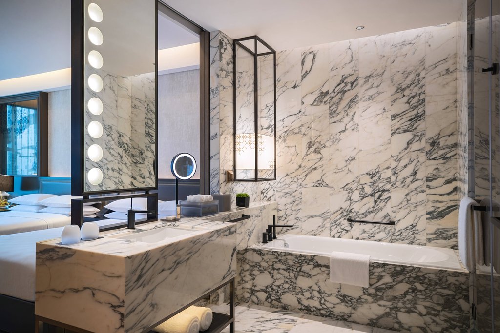 Renaissance Hangzhou Northeast Hotel by Marriott - Tap to explore photos