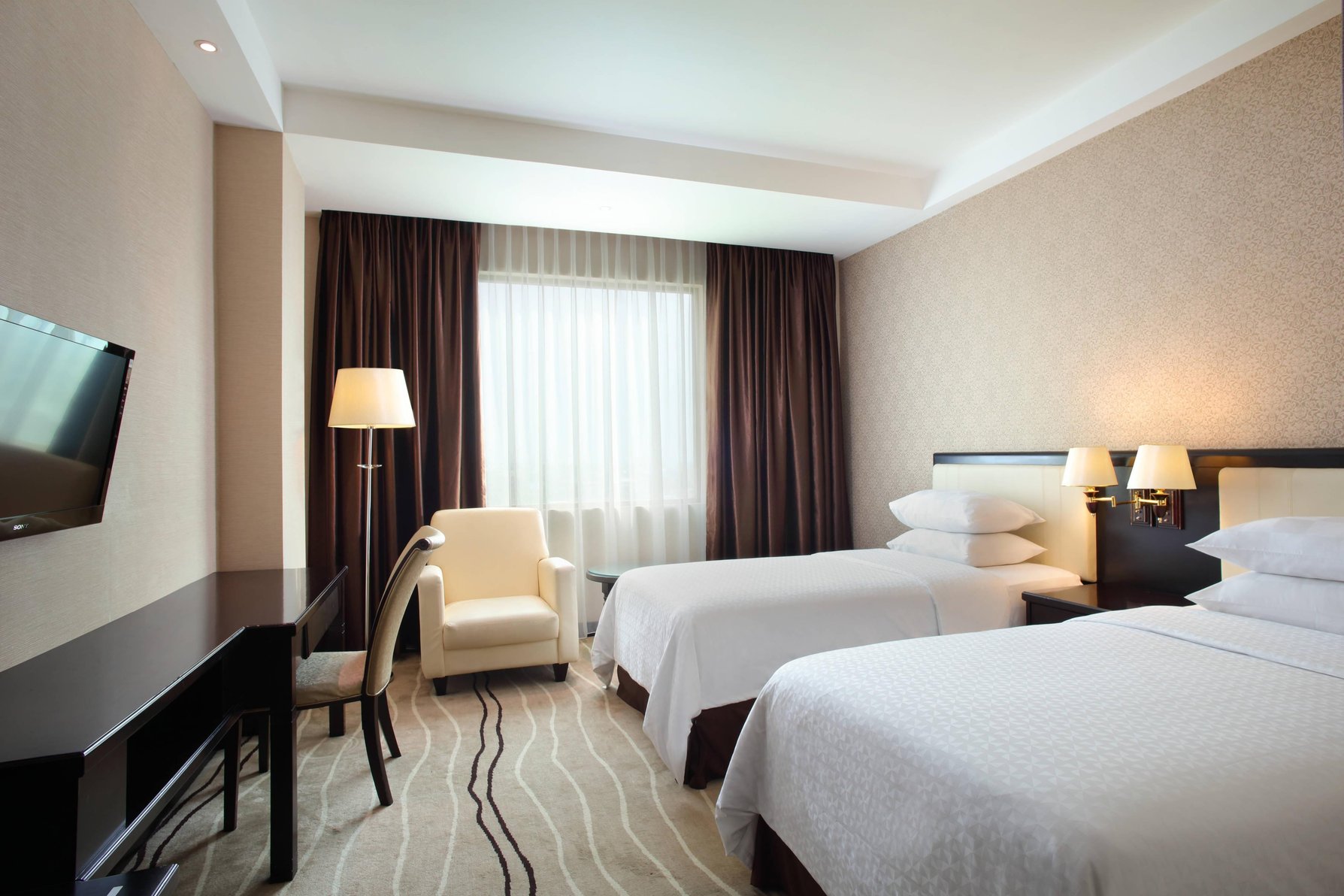Four Points by Sheraton Medan - Tap to explore photos