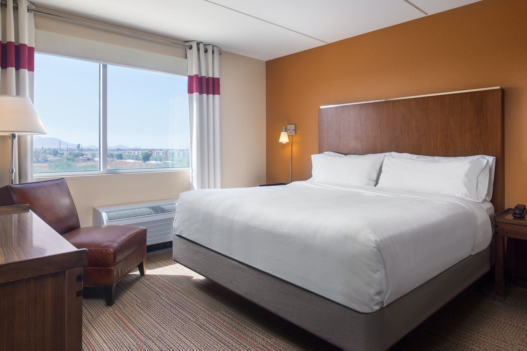 Four Points By Sheraton At Phoenix Mesa Gateway Airport - Tap to explore photos