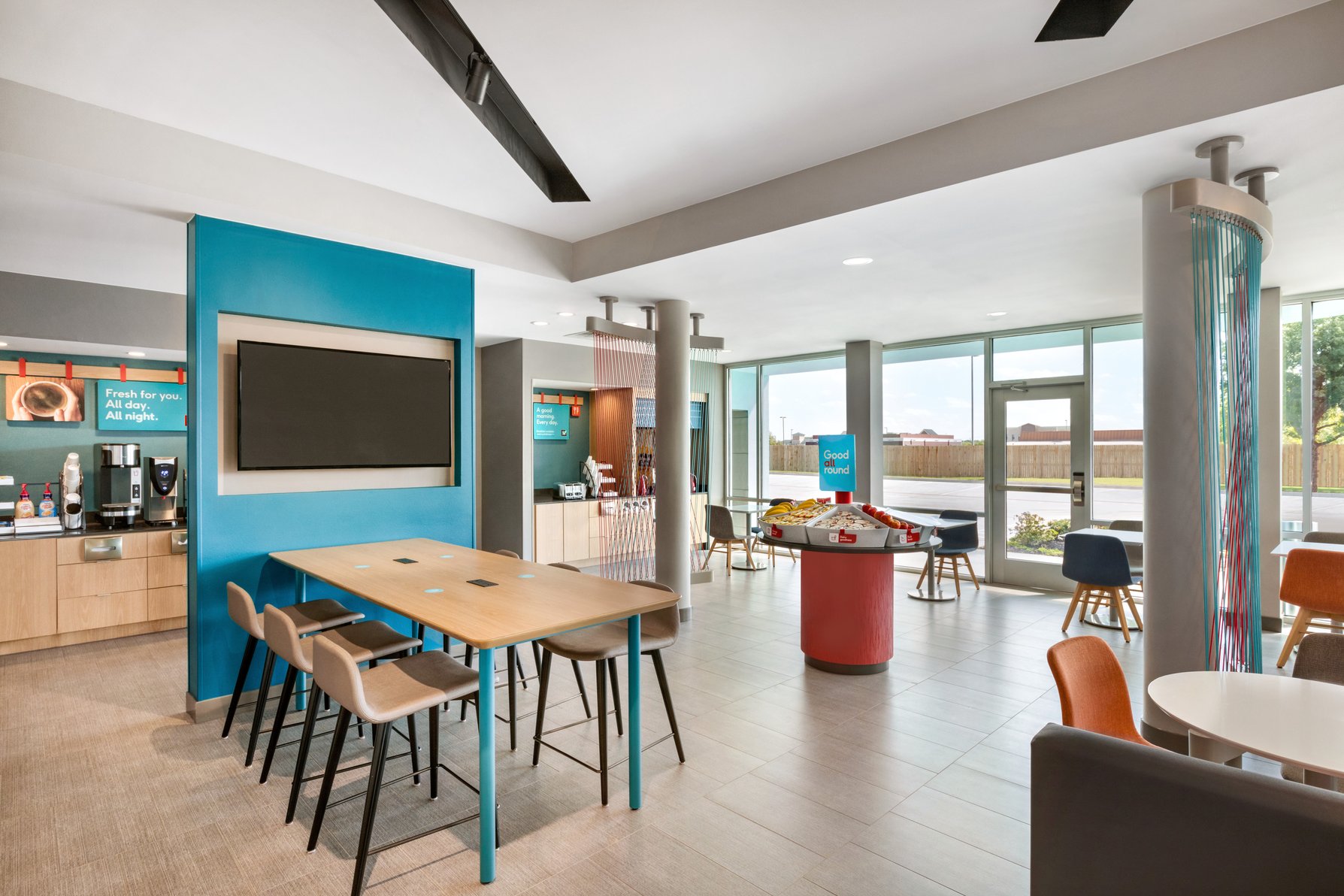 avid hotel MISSION EAST